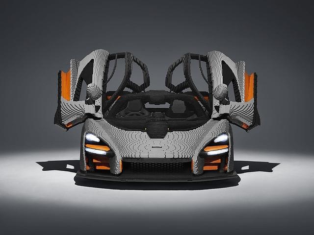 McLaren Senna