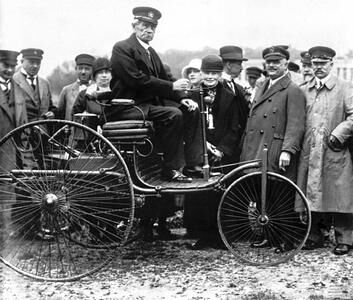 Automobile Jubiläen 2021 - Herkunft macht Freude auf Zukunft