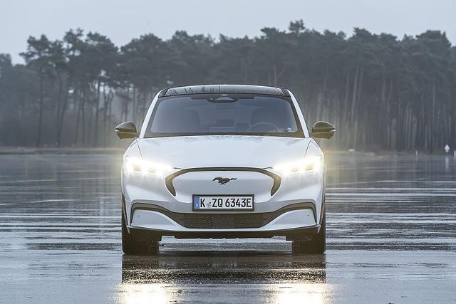 Der Ford Mustang Mach-E verbraucht 18,7 kWh/100 km