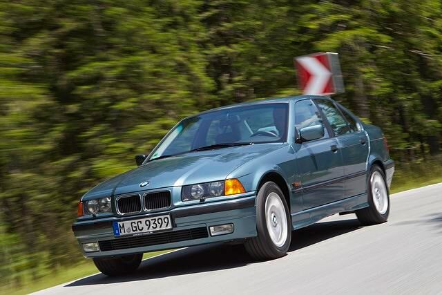 Zum Erfolgsrezept des E36 gehörte auch die Globalisierung. So wurde die bis dahin meistverkaufte BMW-Baureihe nicht nur an den drei bayerischen Standorten  produziert, sondern auch als Montage aus...