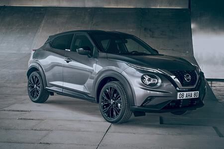 Sondermodell Nissan Juke Enigma - Dunkler Typ mit Damenstimme