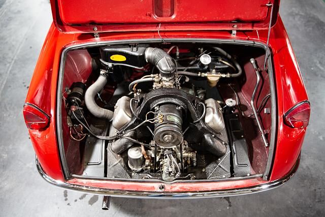 Der Motor leistet 16 PS