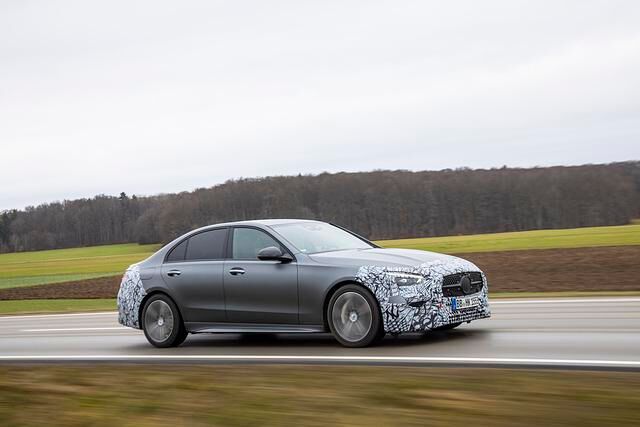 Als Diesel sind der C220d mit 200 PS und der C300d mit 265 PS erhältlich