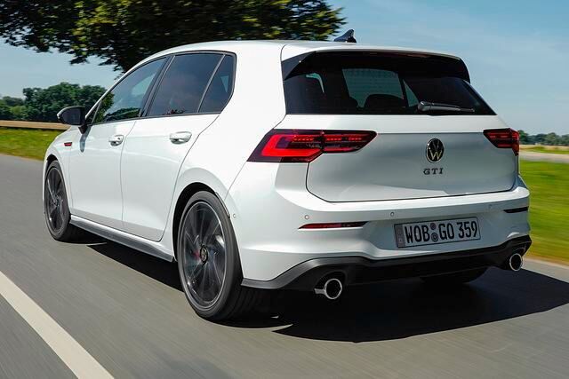 Da ist Musik drin: Die Auspuffendrohre vermitteln im Sportmodus auch Außenstehenden das kraftvolle Naturell des GTI