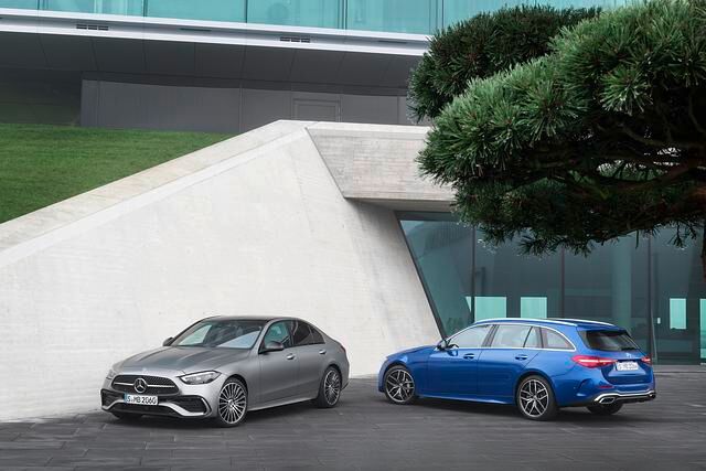 Gleichzeitig mit der Limousine hat Mercedes auch die Kombiversion T-Modell der C-Klasse enthüllt