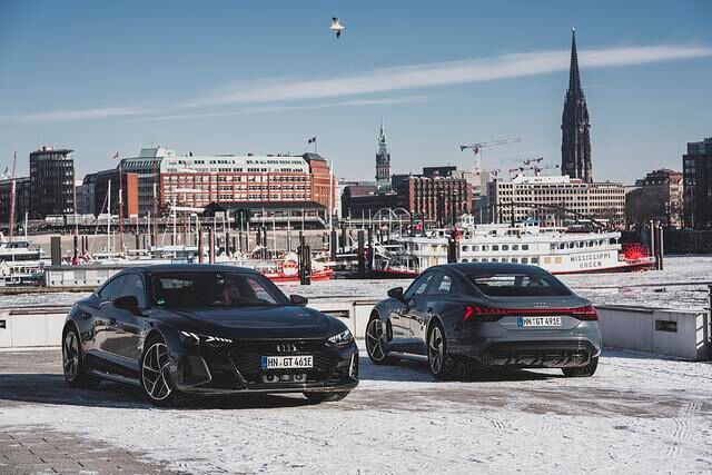 Die Elektrolimousine teilt sich die Technik mit dem Porsche Taycan