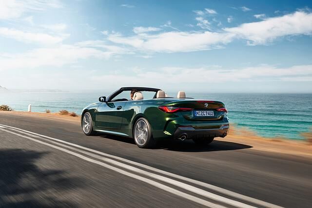 In der Länge legt das Cabrio um 13 Zentimeter auf 4,77 Meter zu