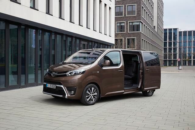Fahrbericht: Toyota Proace Verso  - Saubere Familie  