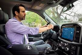 Ford Power-Up  - Mit Alexa reden, mit dem Pferd malen 