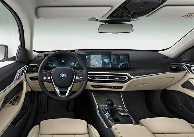 Das Cockpit präsentiert sich digital