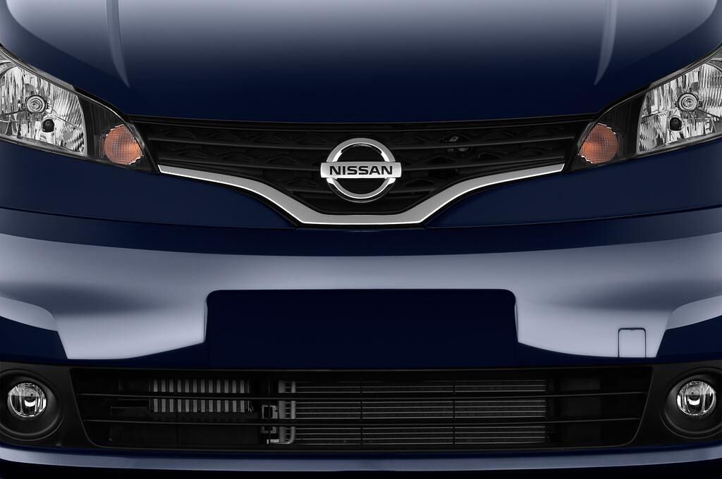 Nissan Evalia (Baujahr 2014) Acenta 5 Türen Kühlergrill und Scheinwerfer