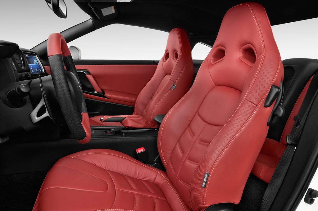 Nissan GT-R (Baujahr 2012) - 2 Türen Vordersitze