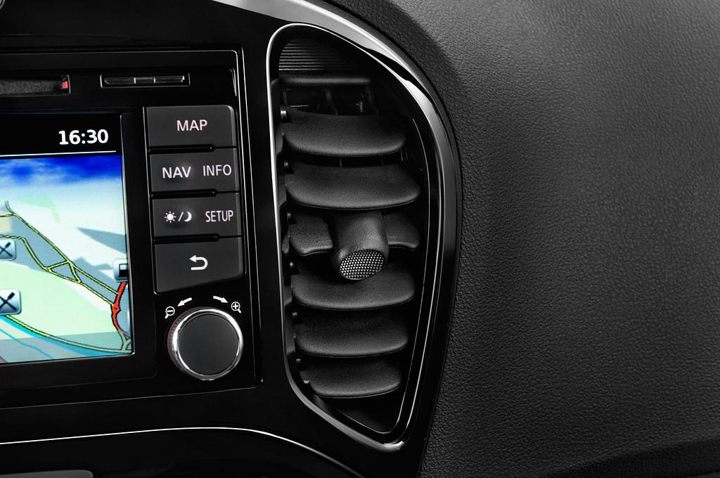 Nissan Juke (Baujahr 2014) Tekna 5 Türen Lüftung