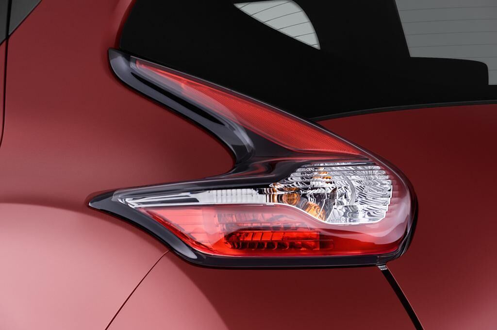 Nissan Juke (Baujahr 2014) Tekna 5 Türen Rücklicht