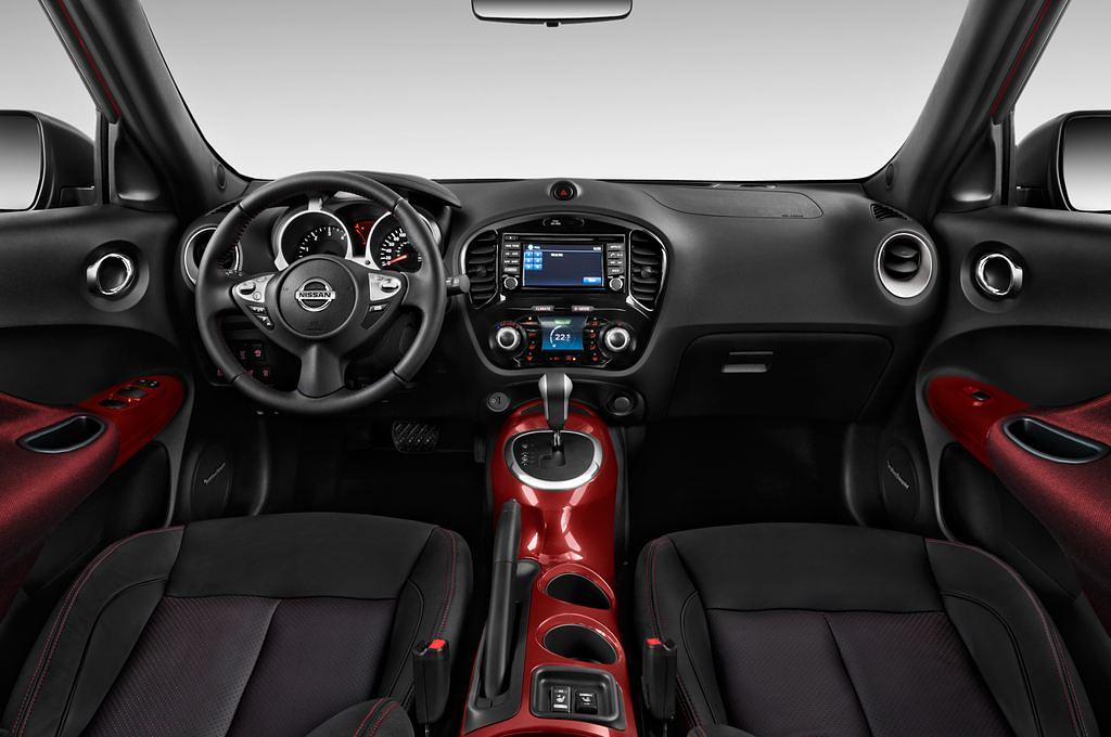 Nissan Juke (Baujahr 2014) Acenta 5 Türen Cockpit und Innenraum