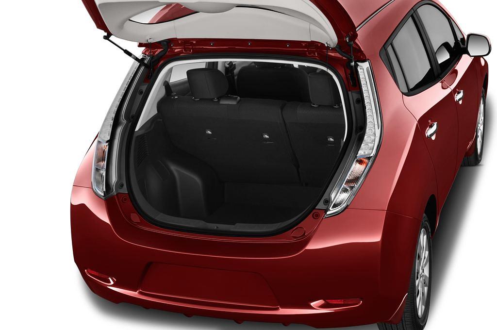 Nissan Leaf (Baujahr 2015) Visia 5 Türen Kofferraum
