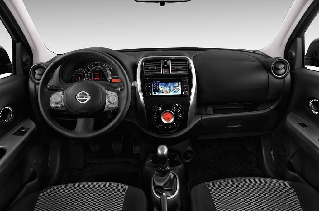 Nissan Micra (Baujahr 2013) Acenta 5 Türen Cockpit und Innenraum