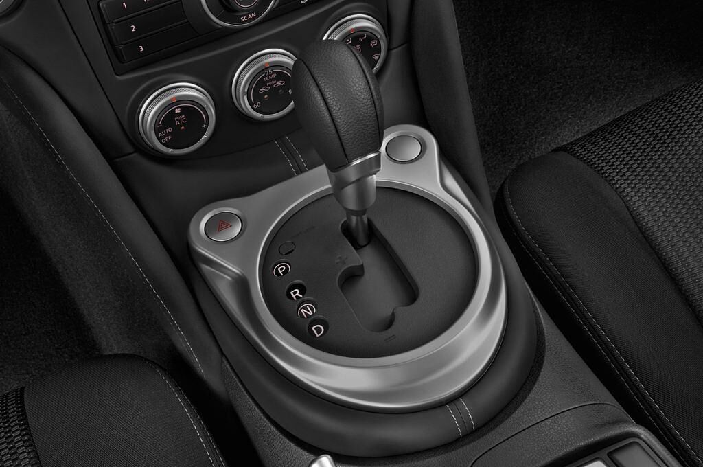 Nissan 370Z (Baujahr 2010) Pack 2 Türen Schalthebel