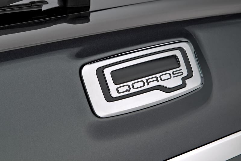 Qoros 3 Cross Concept Hybrid