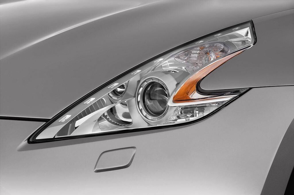 Nissan 370Z (Baujahr 2010) Pack 2 Türen Scheinwerfer