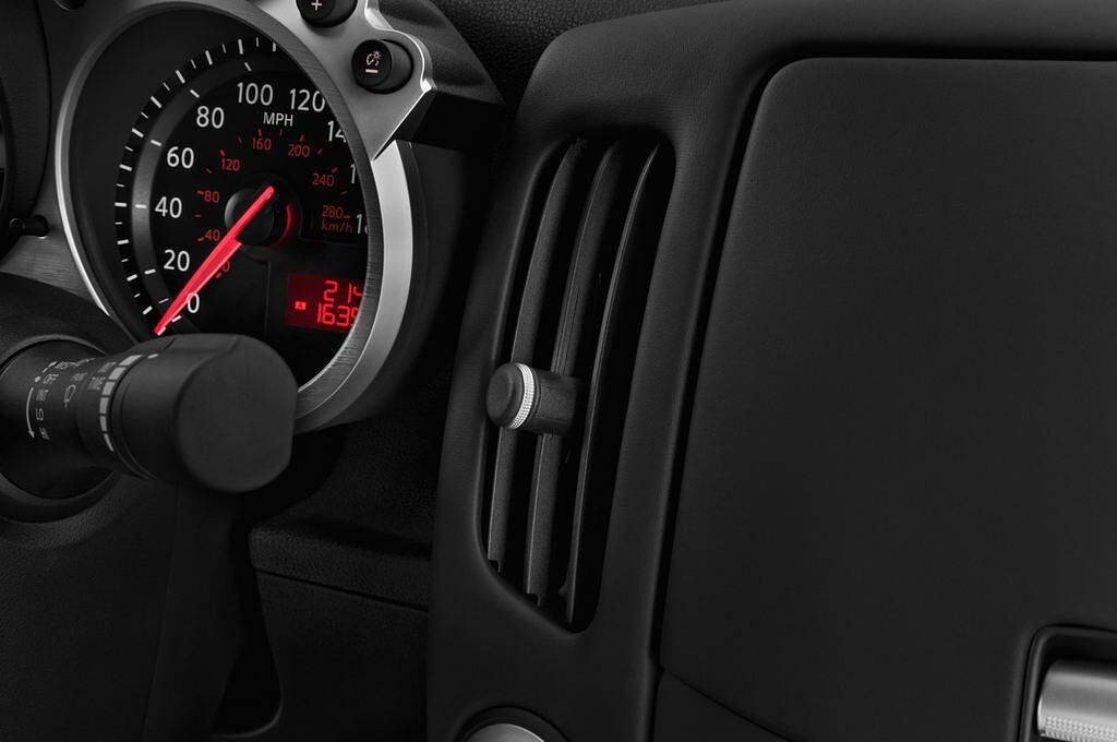 Nissan 370Z (Baujahr 2015) 3.7 V6 2 Türen Lüftung
