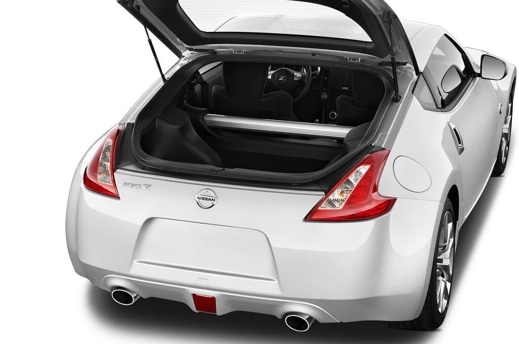 Nissan 370Z (Baujahr 2015) 3.7 V6 2 Türen Kofferraum