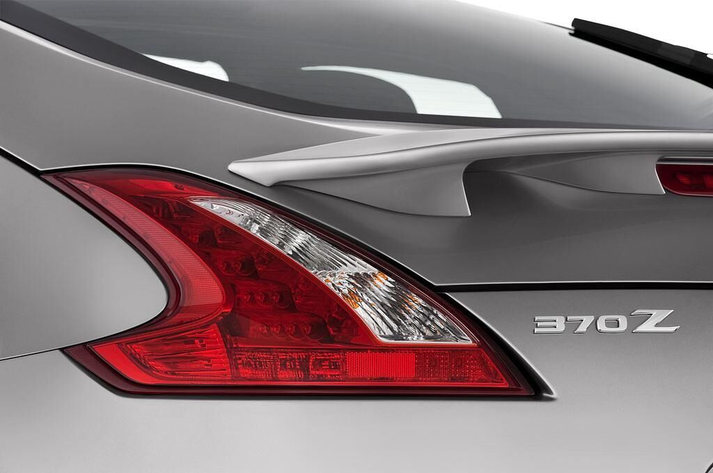 Nissan 370Z (Baujahr 2013) Pack 3 Türen Rücklicht