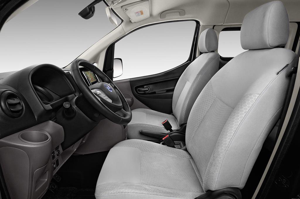 Nissan E-NV200 Evalia (Baujahr 2016) Tekna 5 Türen Vordersitze