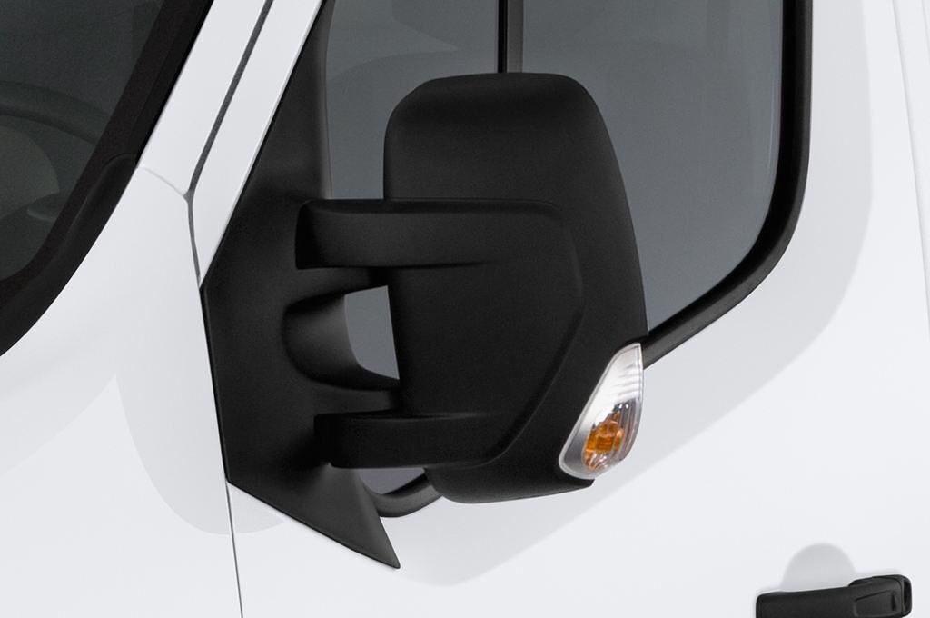 Nissan NV400 (Baujahr 2015) Comfort 4 Türen Außenspiegel
