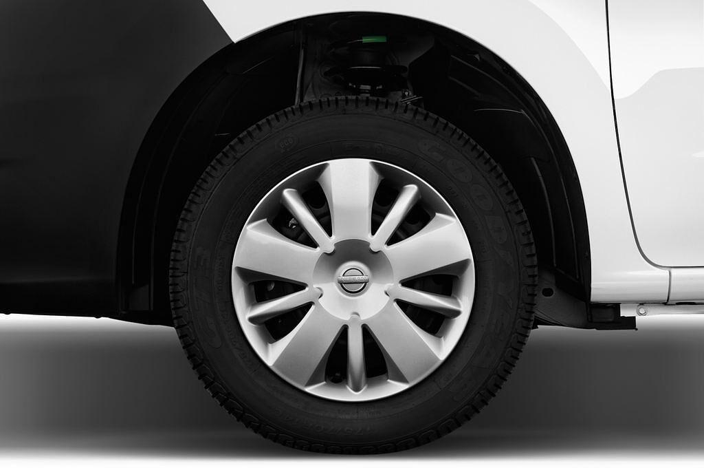 Nissan NV200 (Baujahr 2015) Pro 5 Türen Reifen und Felge