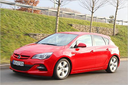 Opel Astra BiTurbo im Test: Zwei Turbos für ein Halleluja Opel Astra BiTurbo im Test: Zwei Turbos für ein Halleluja