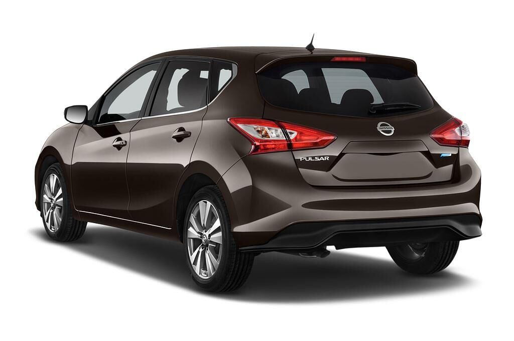 Nissan Pulsar (Baujahr 2014) 1.5 Dci Acenta 5 Türen seitlich hinten