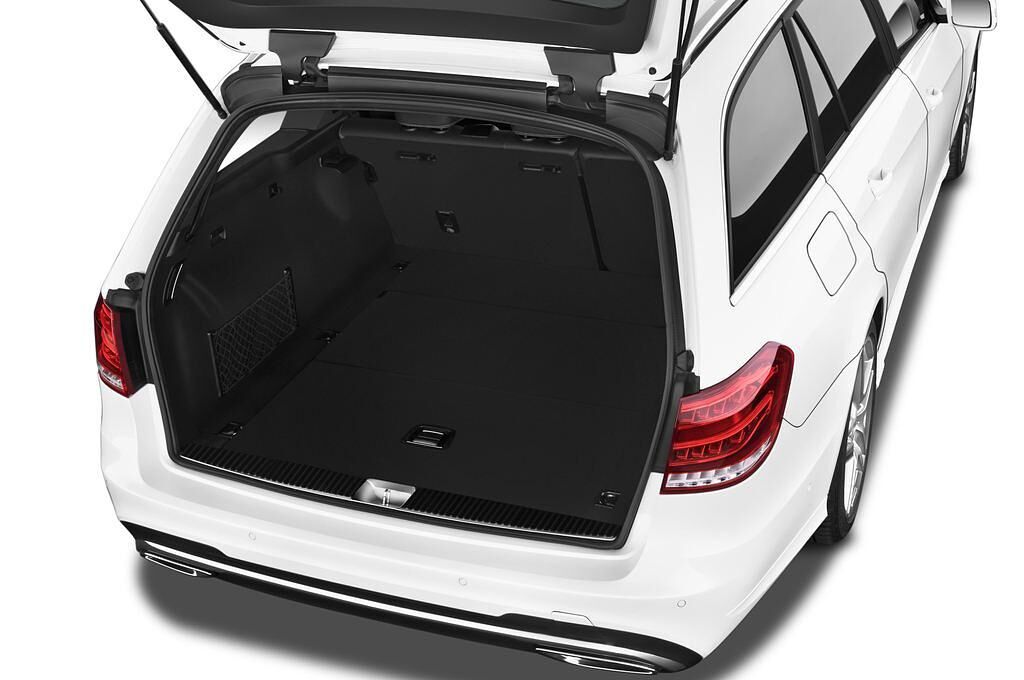 Mercedes E-Class (Baujahr 2015) Avantgarde 5 Türen Kofferraum