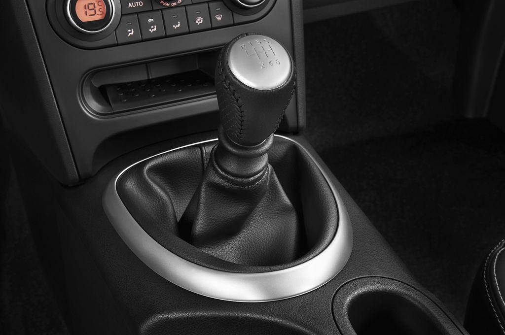 Nissan Qashqai (Baujahr 2011) Tenka 5 Türen Schalthebel