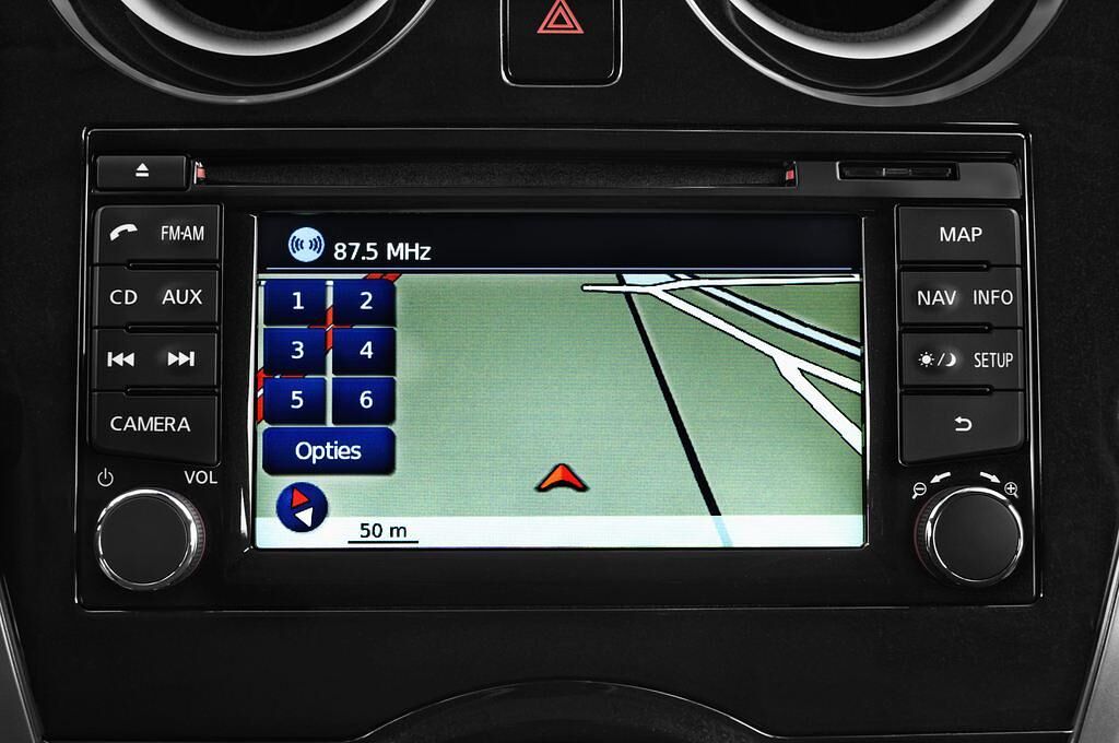 Nissan Note (Baujahr 2013) Acenta 5 Türen Radio und Infotainmentsystem