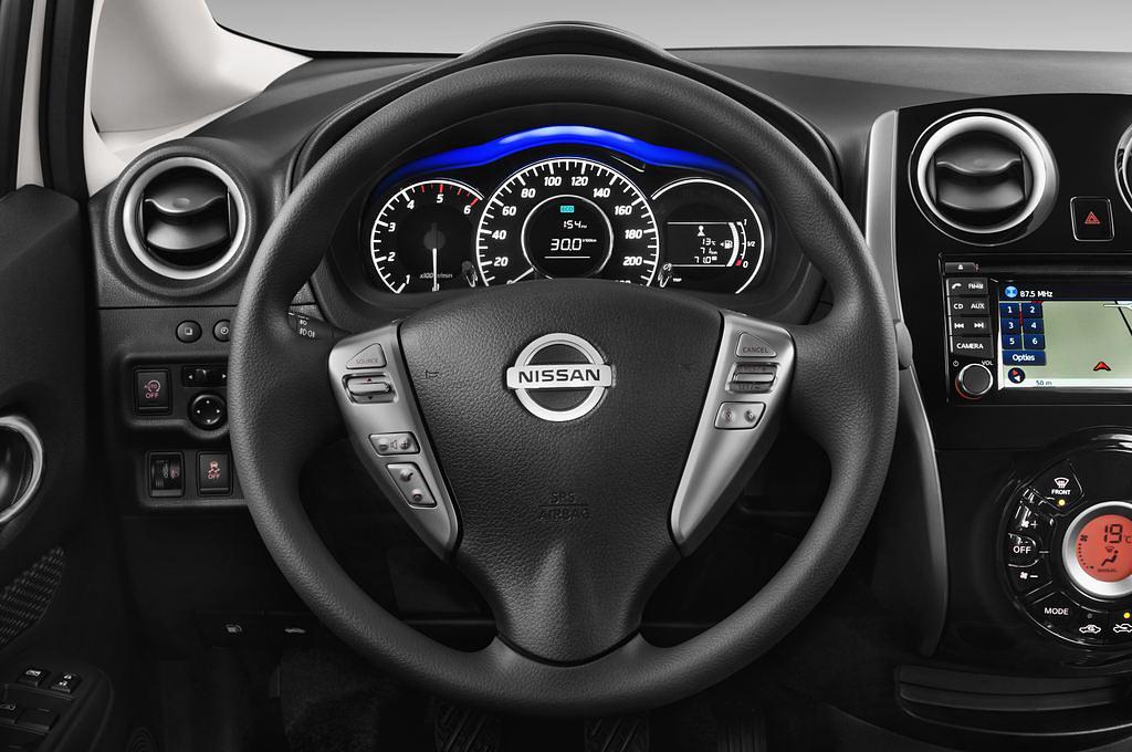 Nissan Note (Baujahr 2013) Acenta 5 Türen Lenkrad