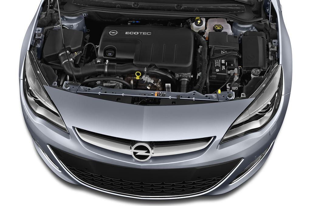 Opel Astra (Baujahr 2013) INNOVATION 4 Türen Motor