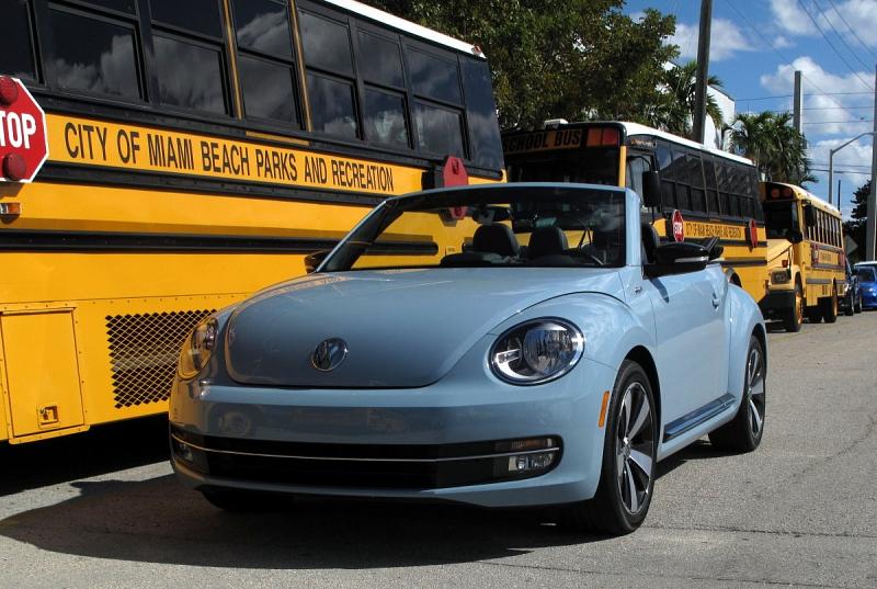 VW Beetle Cabrio 60s Edition