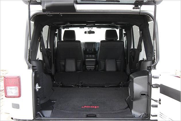 Maximal bietet der Wrangler ein Stauvolumen von 935 Liter