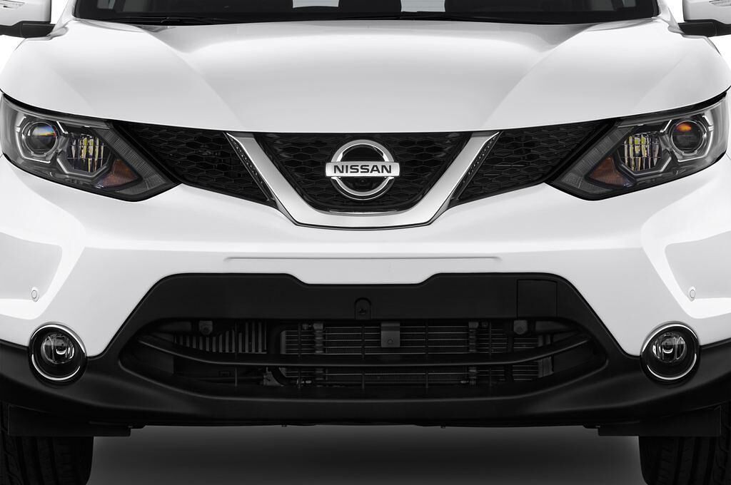 Nissan Qashqai (Baujahr 2014) TEKNA 5 Türen Kühlergrill und Scheinwerfer