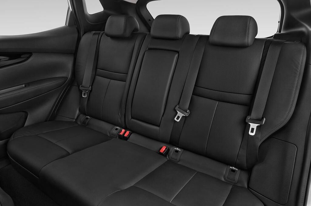 Nissan Qashqai (Baujahr 2014) TEKNA 5 Türen Rücksitze