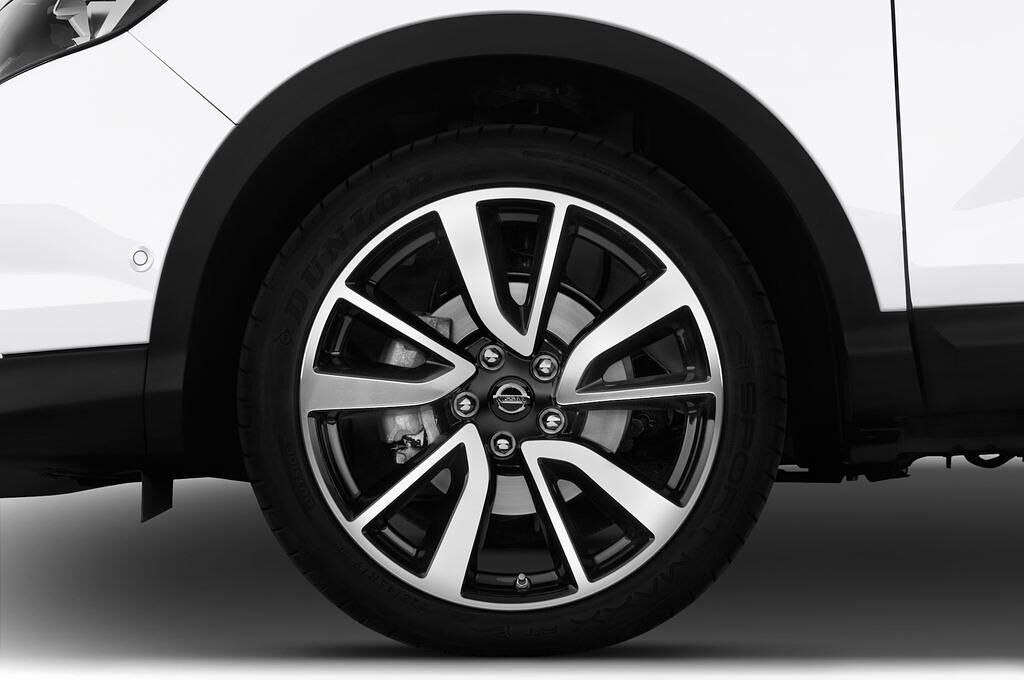 Nissan Qashqai (Baujahr 2014) TEKNA 5 Türen Reifen und Felge