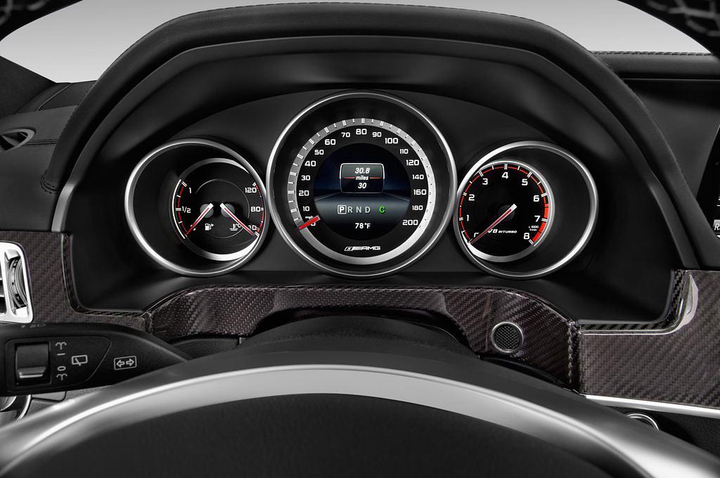 Mercedes E-Class (Baujahr 2015) AMG S 5 Türen Tacho und Fahrerinstrumente