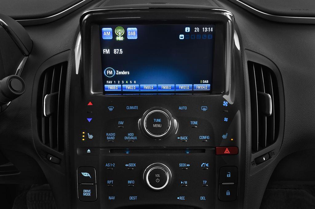 Opel Ampera (Baujahr 2013) ePionier Edition 5 Türen Radio und Infotainmentsystem