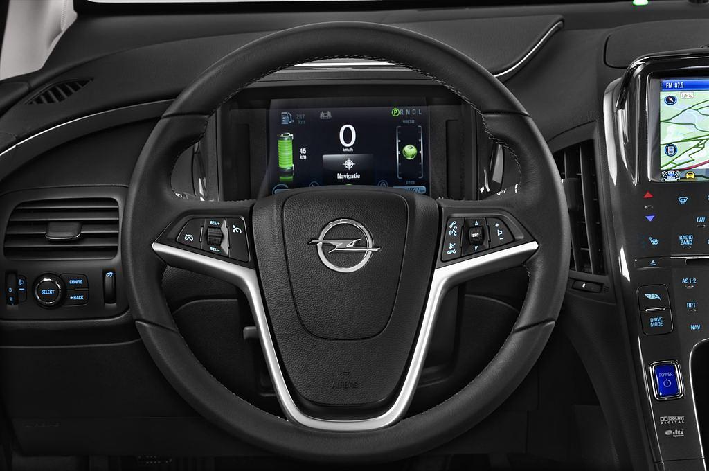 Opel Ampera (Baujahr 2013) ePionier Edition 5 Türen Lenkrad