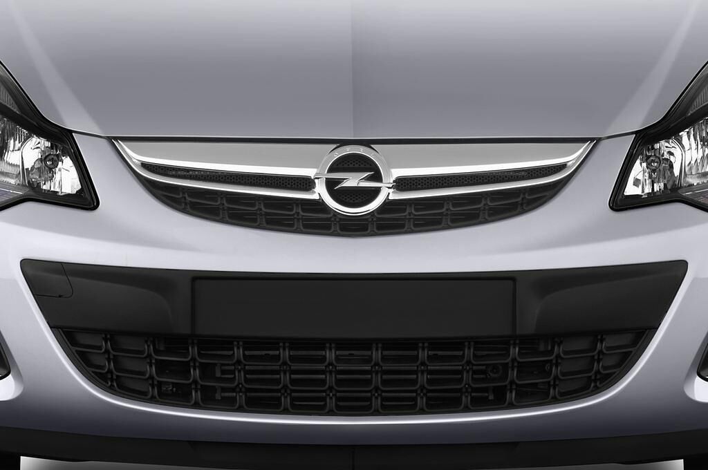 Opel Corsa (Baujahr 2014) INNOVATION 5 Türen Kühlergrill und Scheinwerfer