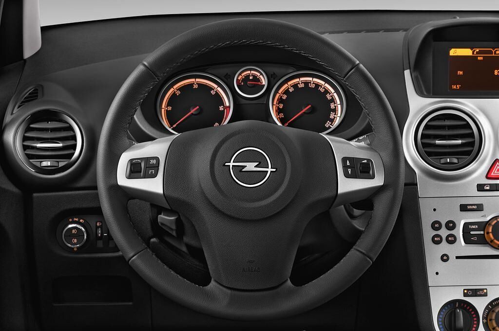 Opel Corsa (Baujahr 2014) INNOVATION 5 Türen Lenkrad