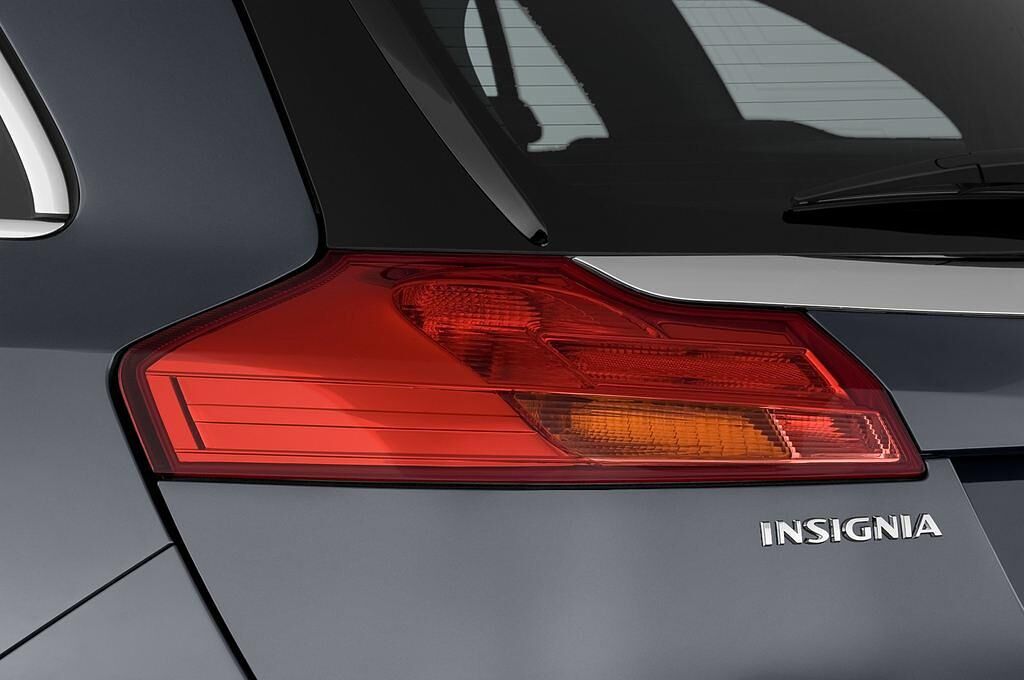 Opel Insignia (Baujahr 2011) Sport 5 Türen Rücklicht