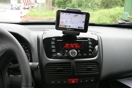 Navigationssystem und RDS-Radio mit CD-Player