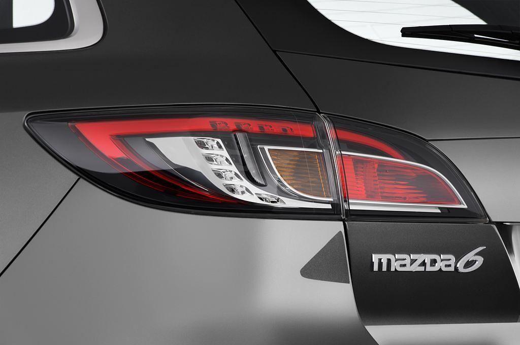 Mazda Mazda6 (Baujahr 2010) Exclusive-Line 5 Türen Rücklicht